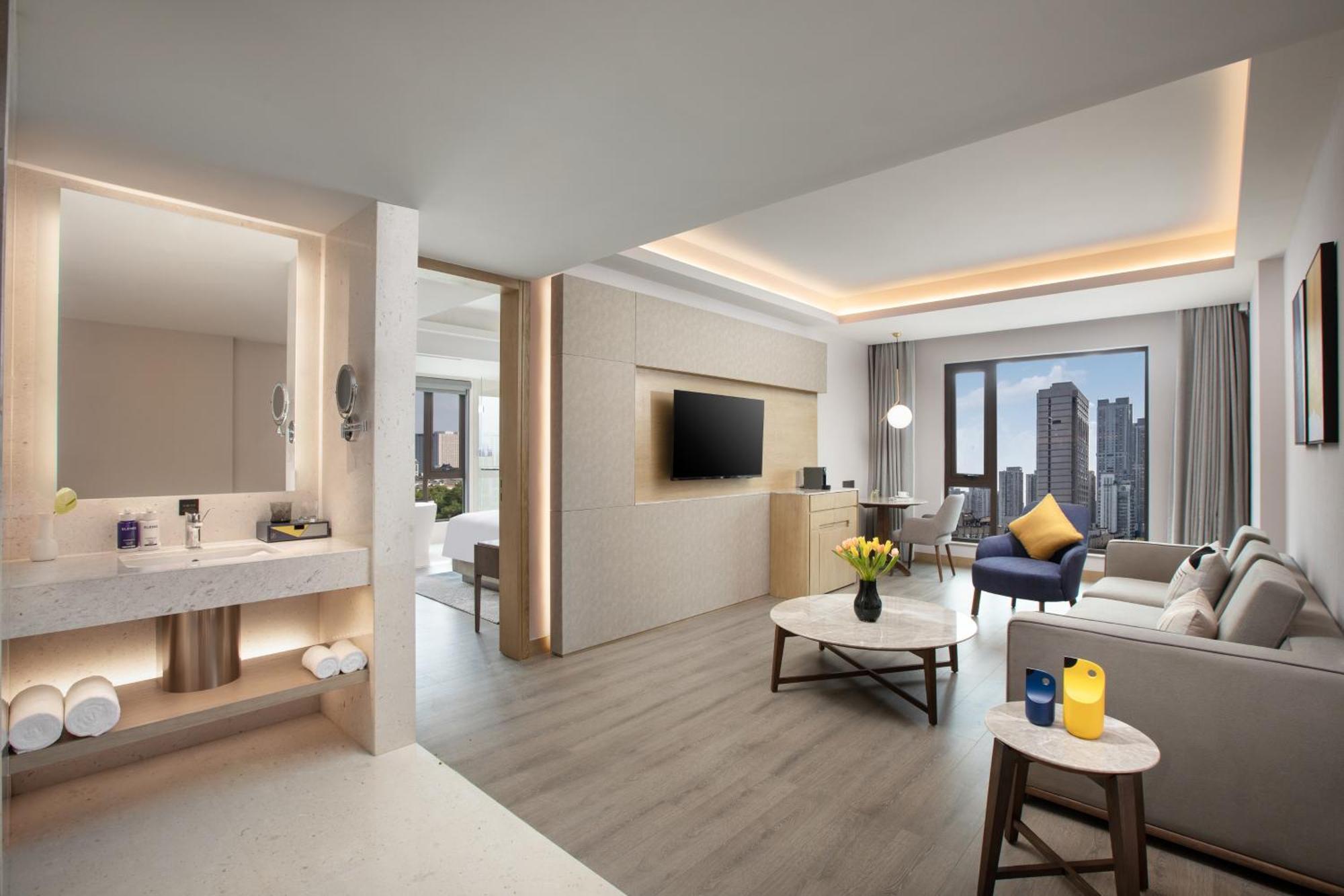 Voco Nanjing Oriental Pearl Hotel ภายนอก รูปภาพ